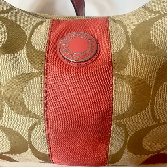 EUC. Vintage Coach berry pink & khaki in signature Coach pattern. - Picture 3 of 16